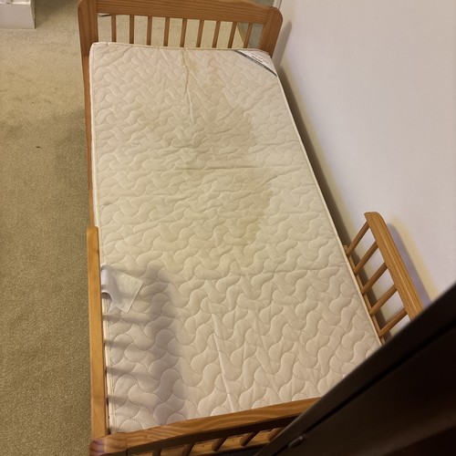Kid toddler children - child, bed